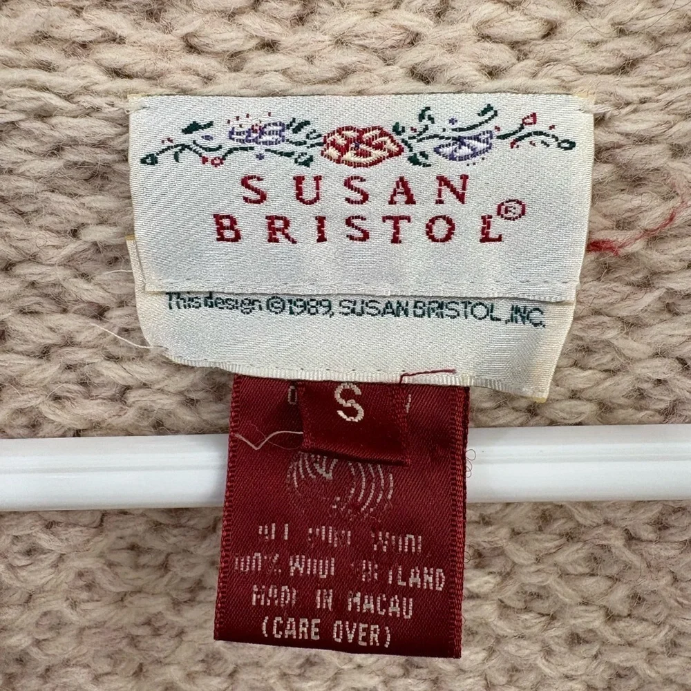 Vintage 1980s Hong Kong 100% Wool Susan Bristol Cardigan Size Small